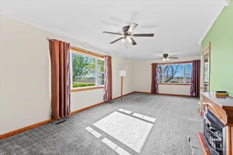 1431 Gillis Road Malta IL 60150