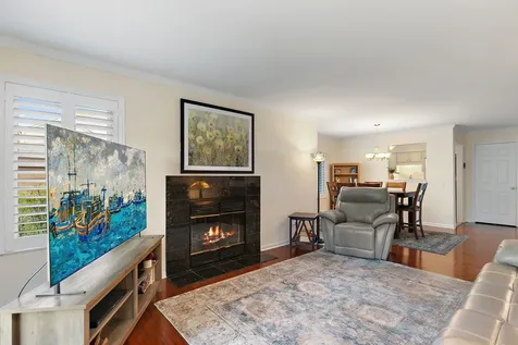 993 Longmeadow Court Lake Barrington IL 60010