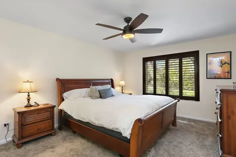 993 Longmeadow Court Lake Barrington IL 60010