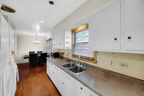 16404 Betty Lane South Holland IL 60473