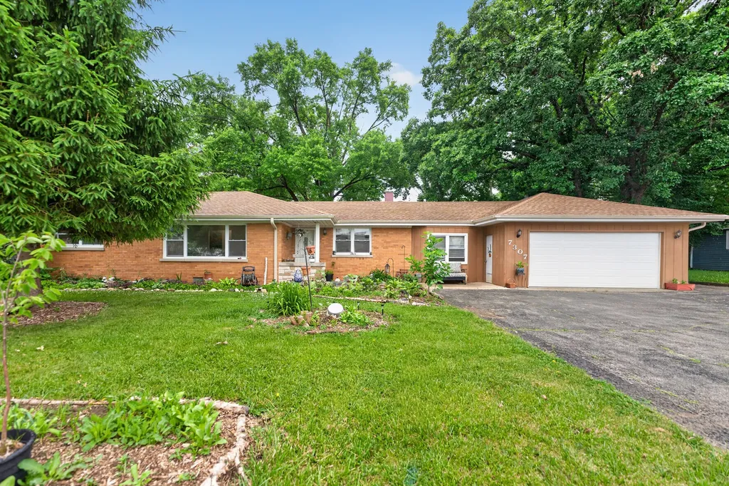 7307 West College Drive Palos Heights IL 60463