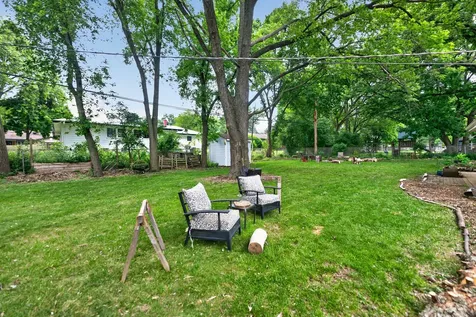 7307 West College Drive Palos Heights IL 60463