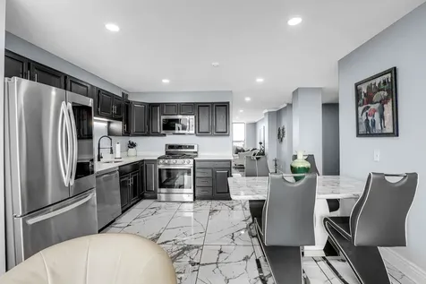 5201 South Cornell Avenue Chicago IL 60615
