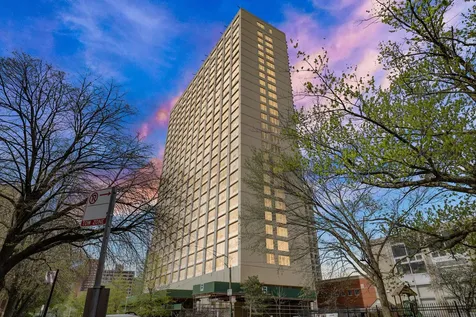 5201 South Cornell Avenue Chicago IL 60615