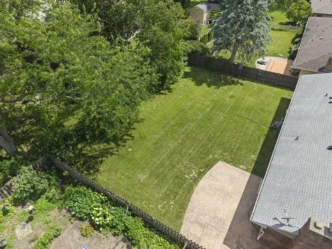 1606 Carlisle Lane Dekalb IL 60115