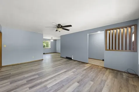 1606 Carlisle Lane Dekalb IL 60115