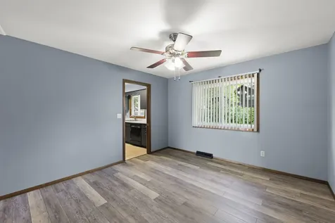 1606 Carlisle Lane Dekalb IL 60115