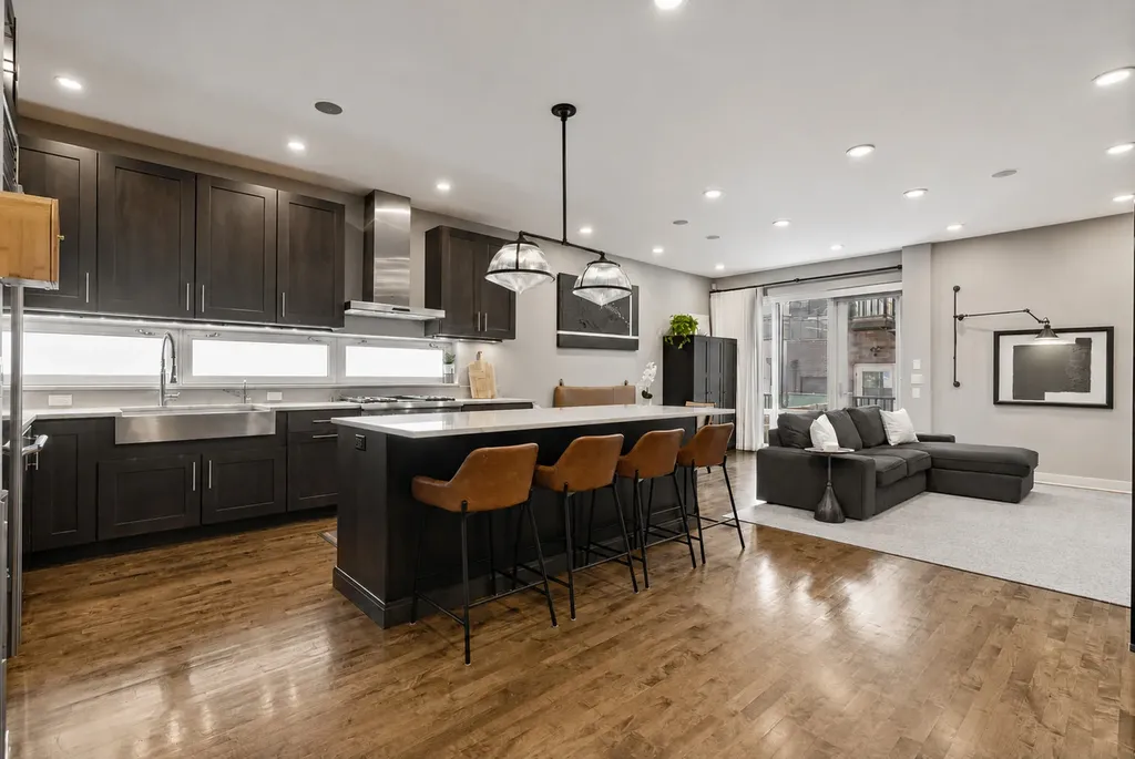 1740 North Wolcott Avenue Chicago IL 60622