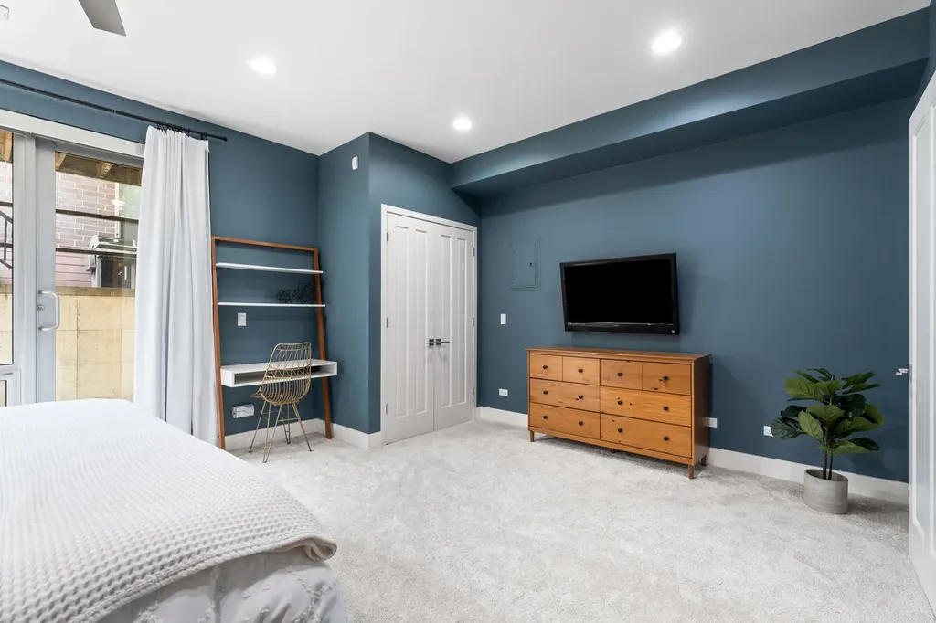 1740 North Wolcott Avenue Chicago IL 60622