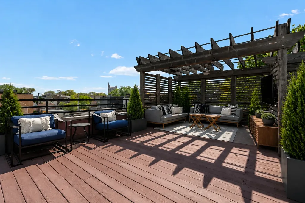 1740 North Wolcott Avenue Chicago IL 60622