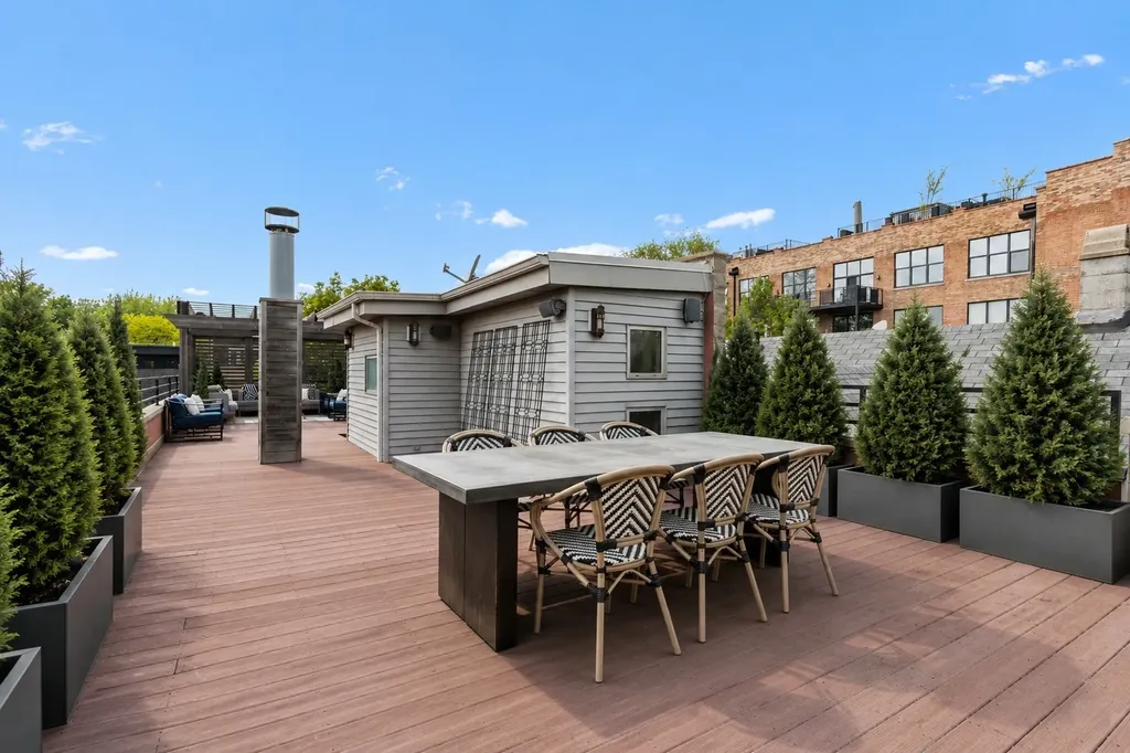 1740 North Wolcott Avenue Chicago IL 60622