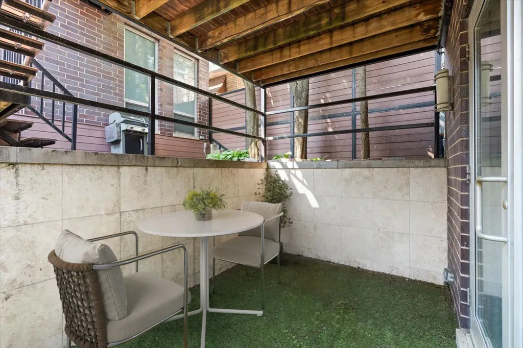 1740 North Wolcott Avenue Chicago IL 60622