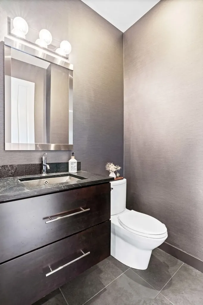 1740 North Wolcott Avenue Chicago IL 60622
