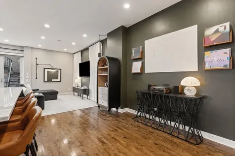 1740 North Wolcott Avenue Chicago IL 60622