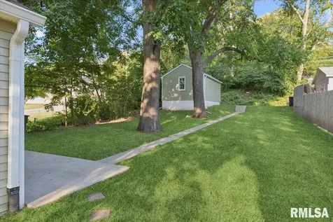 4105 11TH Street Rock Island IL 61201
