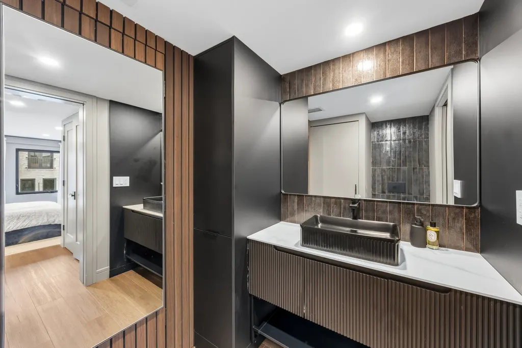 5415 North Ashland Avenue Chicago IL 60640