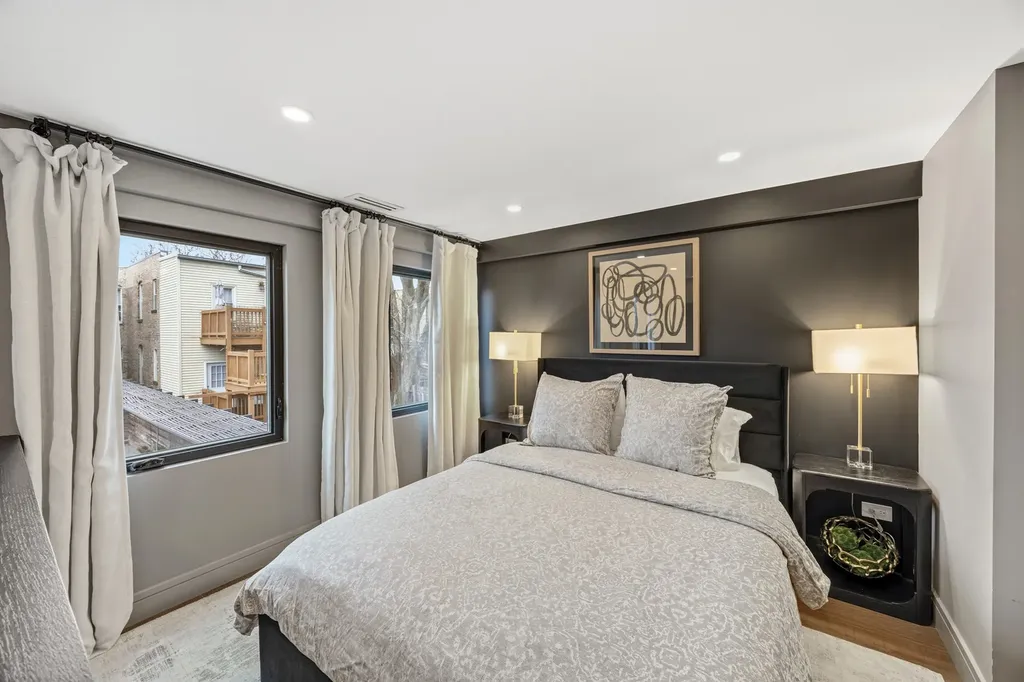 5415 North Ashland Avenue Chicago IL 60640