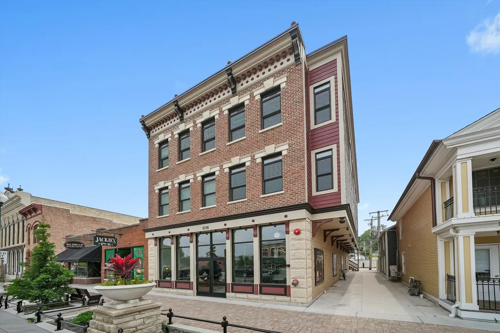 1016 State Street Lockport IL 60441