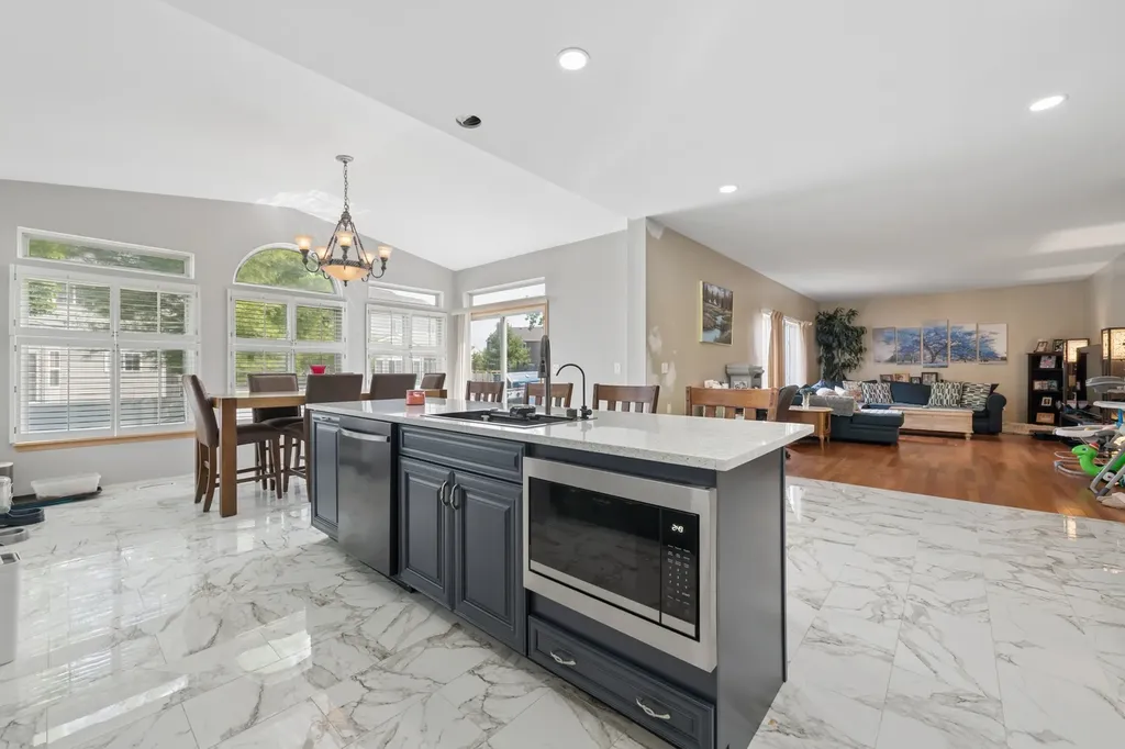 2014 Fieldstone Court Plainfield IL 60586