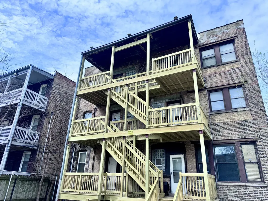 4949 South Calumet Avenue Chicago IL 60653