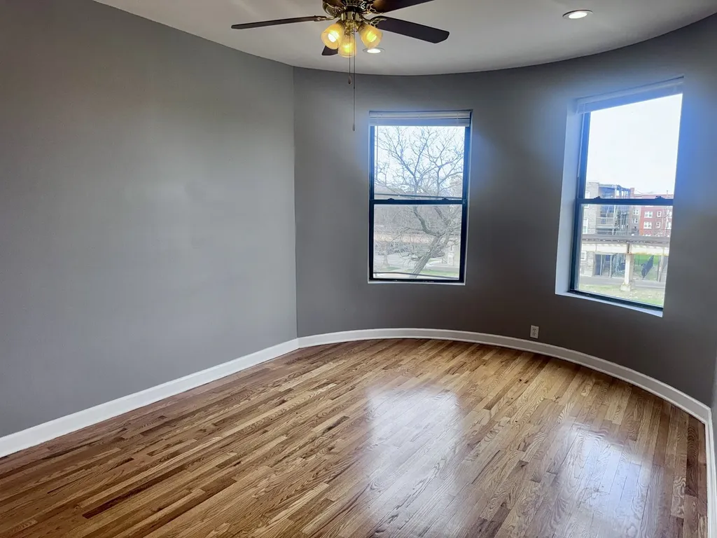 4949 South Calumet Avenue Chicago IL 60653