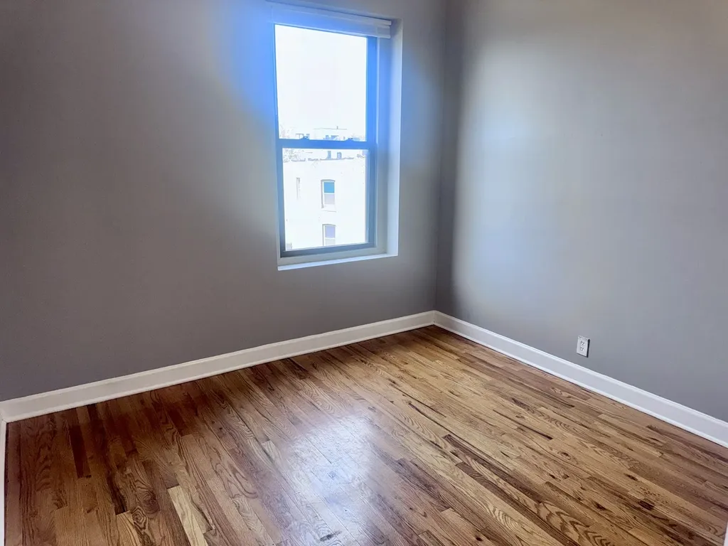 4949 South Calumet Avenue Chicago IL 60653
