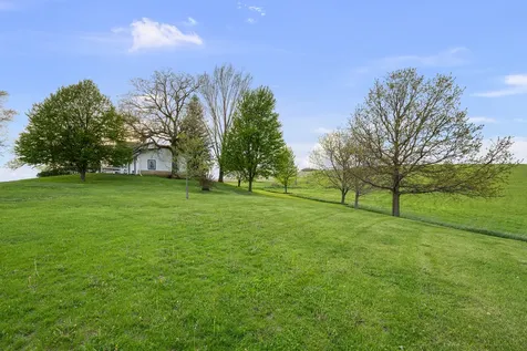 10198 East 2720 Street Kewanee IL 61443
