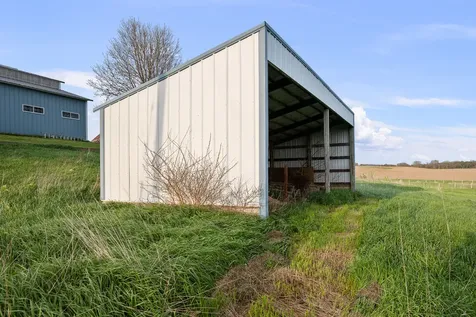 10198 East 2720 Street Kewanee IL 61443