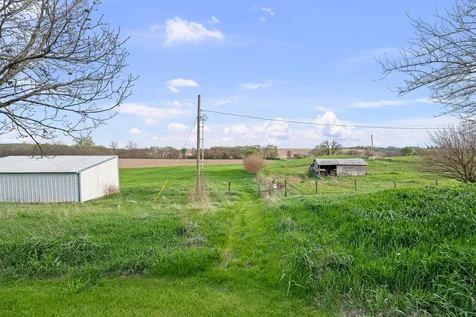 10198 East 2720 Street Kewanee IL 61443