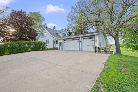 10198 East 2720 Street Kewanee IL 61443