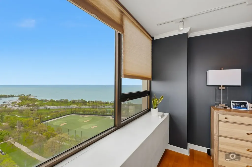 2800 North Lake Shore Drive Chicago IL 60657
