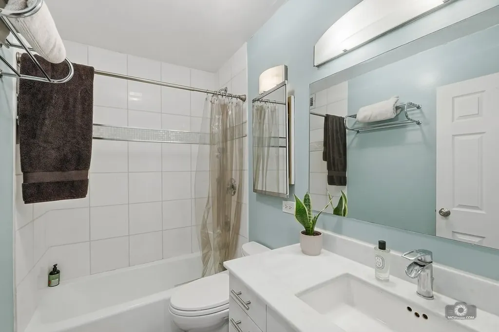 2800 North Lake Shore Drive Chicago IL 60657