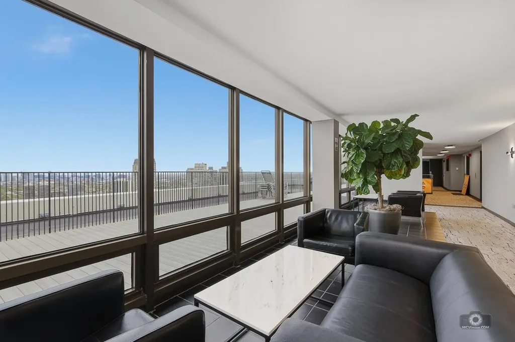 2800 North Lake Shore Drive Chicago IL 60657