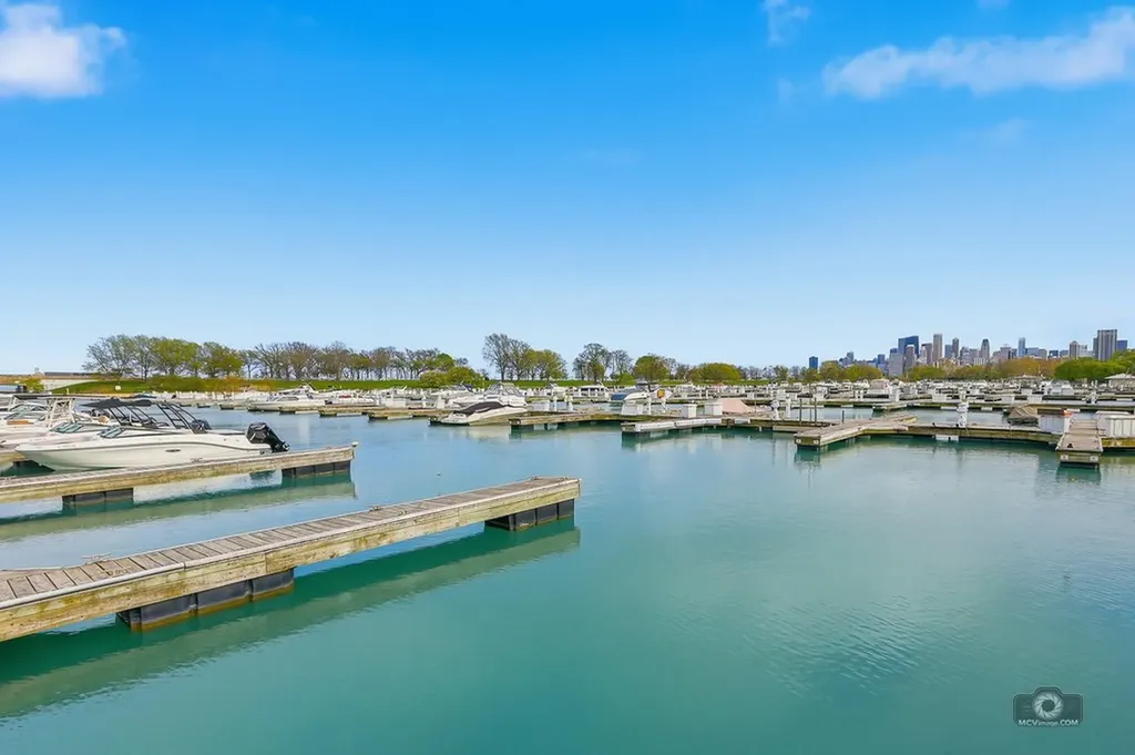 2800 North Lake Shore Drive Chicago IL 60657