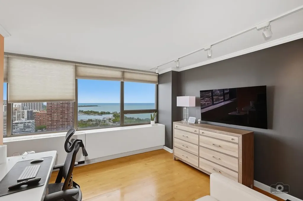 2800 North Lake Shore Drive Chicago IL 60657