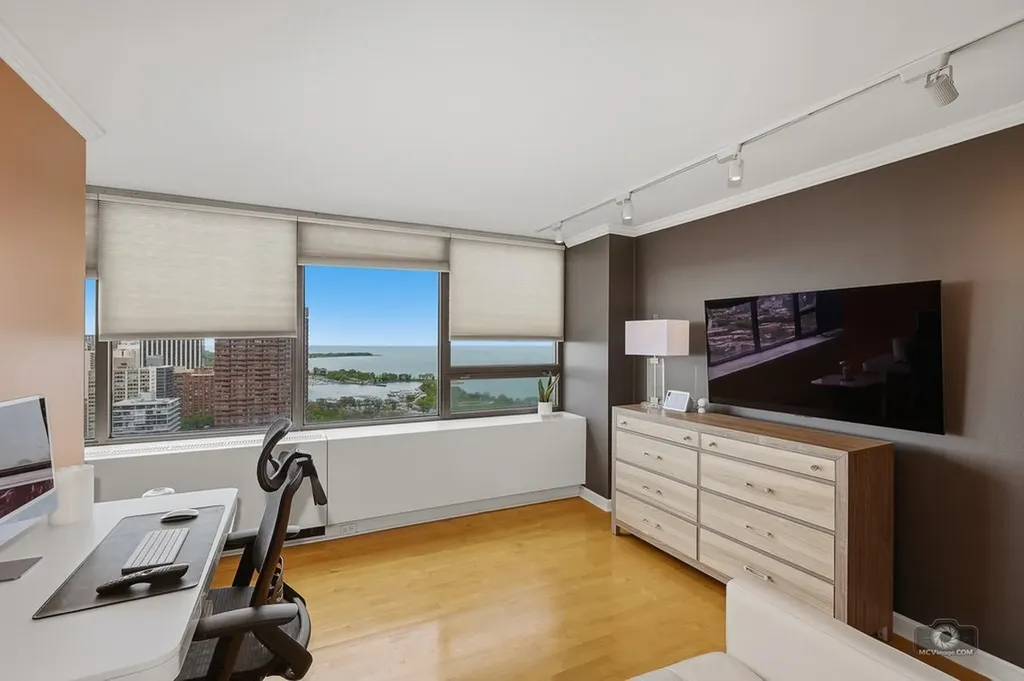 2800 North Lake Shore Drive Chicago IL 60657