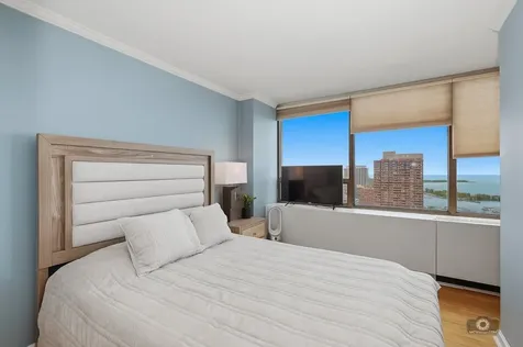 2800 North Lake Shore Drive Chicago IL 60657