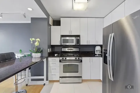 2800 North Lake Shore Drive Chicago IL 60657