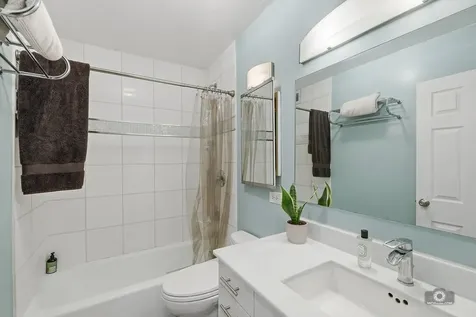 2800 North Lake Shore Drive Chicago IL 60657