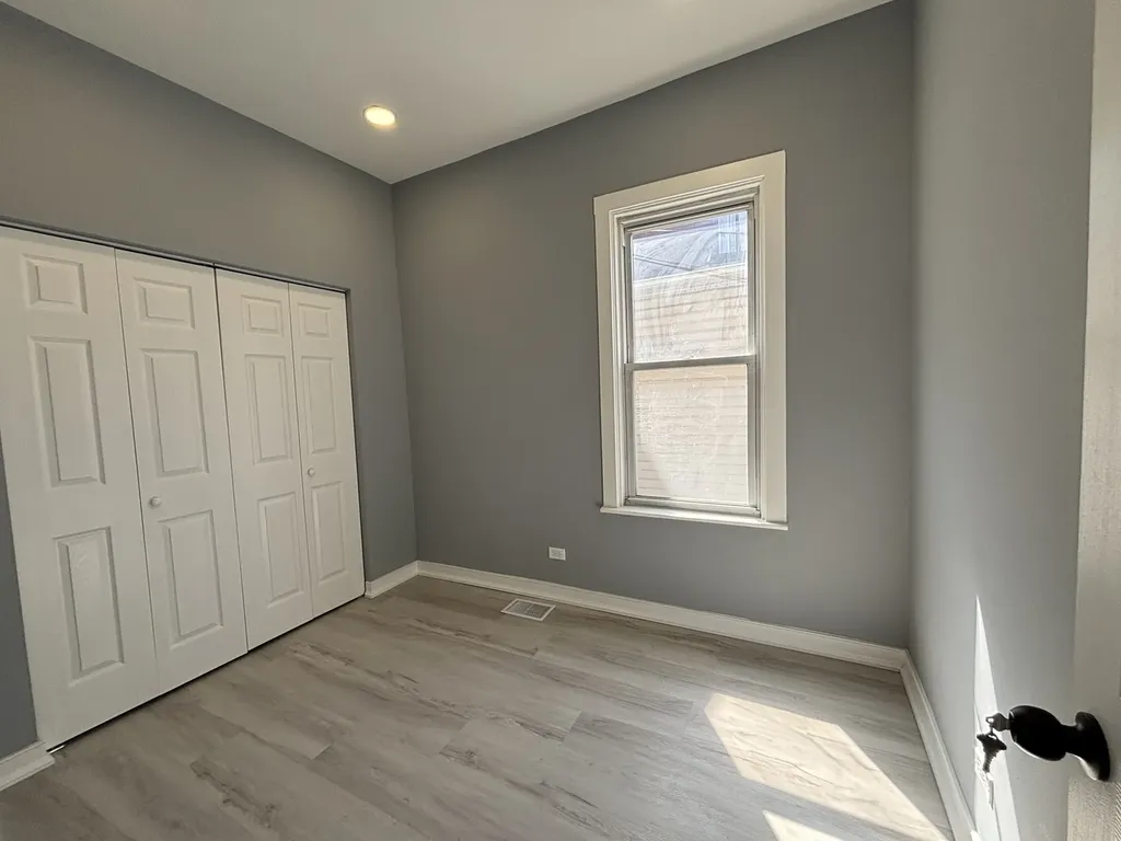 9234 - 9236 South Blackstone Avenue Chicago IL 60619