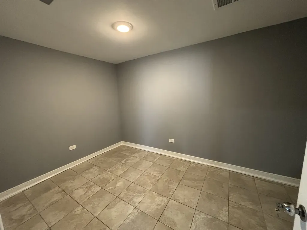 9234 - 9236 South Blackstone Avenue Chicago IL 60619