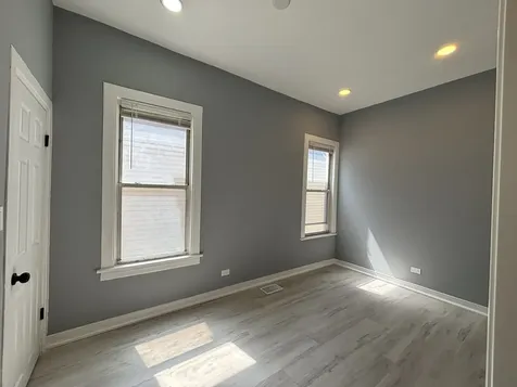 9234 - 9236 South Blackstone Avenue Chicago IL 60619