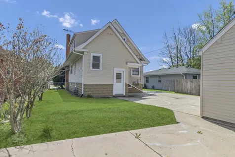 129 West Stimmel Street West Chicago IL 60185