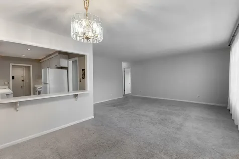 510 West Eastman Street Arlington Heights IL 60005