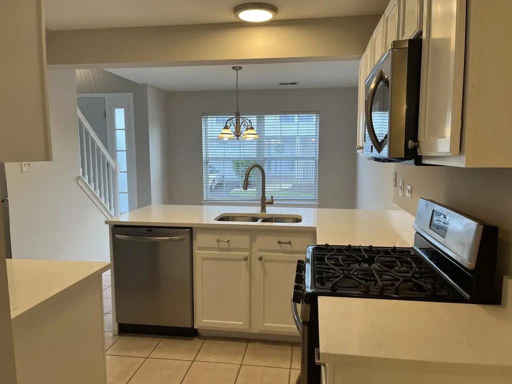 656 Beaver Court Naperville IL 60563