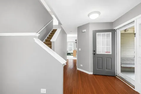 1646 Gleneagle Drive Carpentersville IL 60110