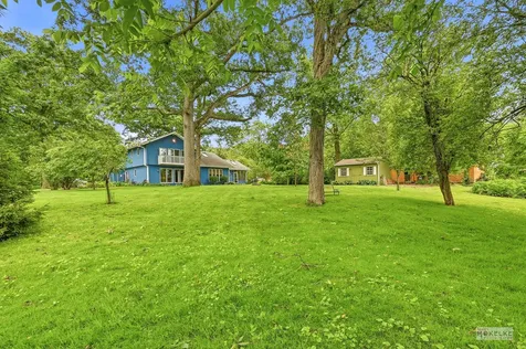 3S830 Thornapple Tree Road Sugar Grove IL 60554