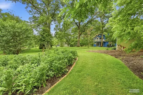 3S830 Thornapple Tree Road Sugar Grove IL 60554