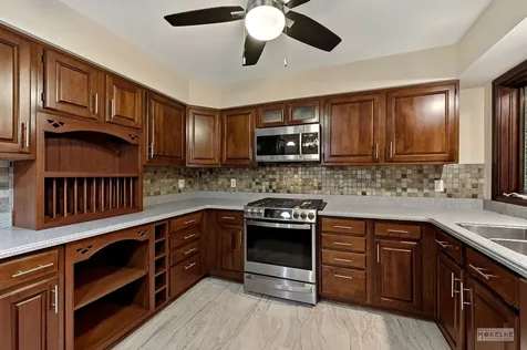 3S830 Thornapple Tree Road Sugar Grove IL 60554