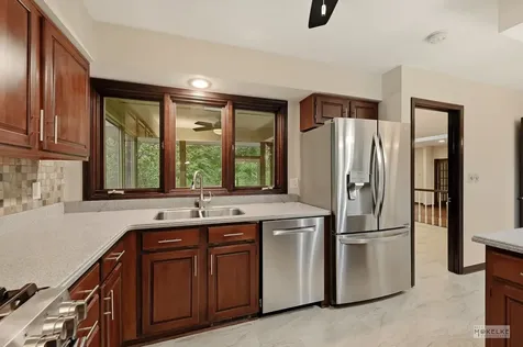 3S830 Thornapple Tree Road Sugar Grove IL 60554